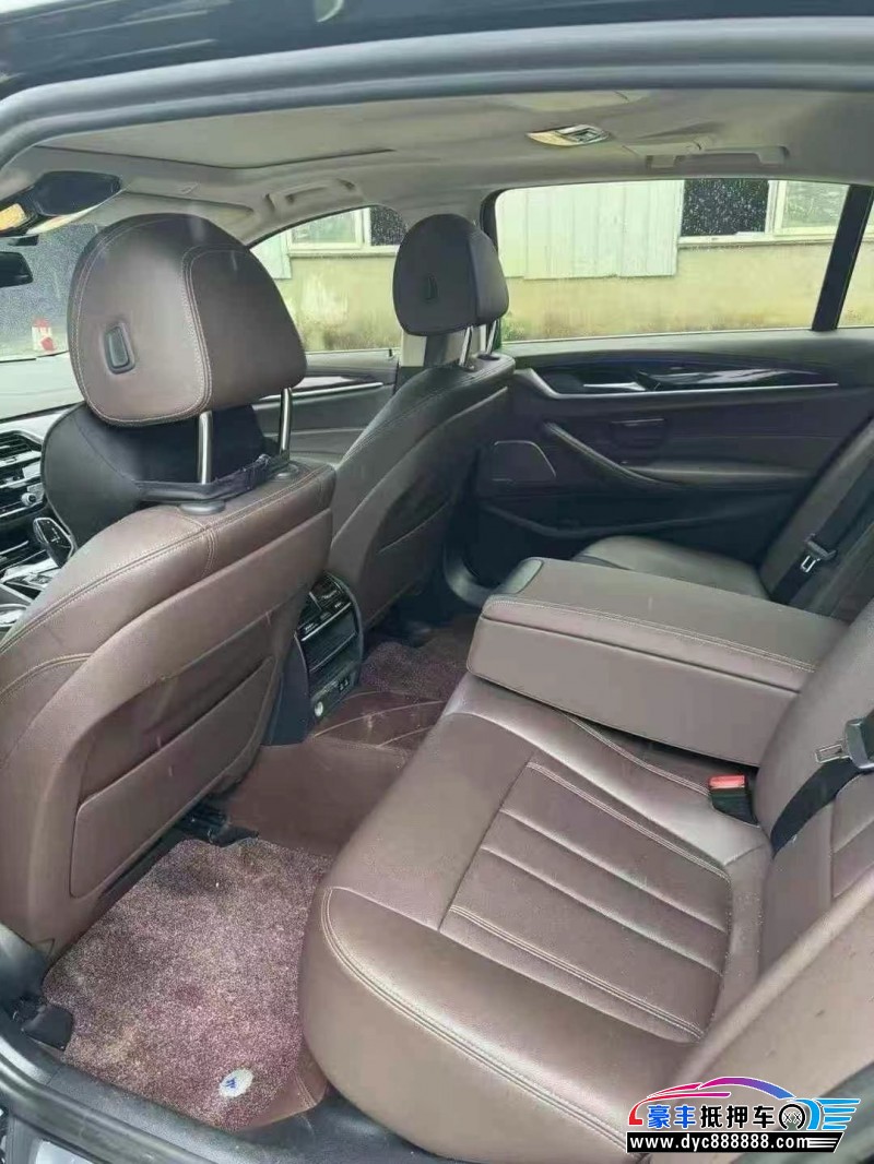 20年宝马5系轿车抵押车出售