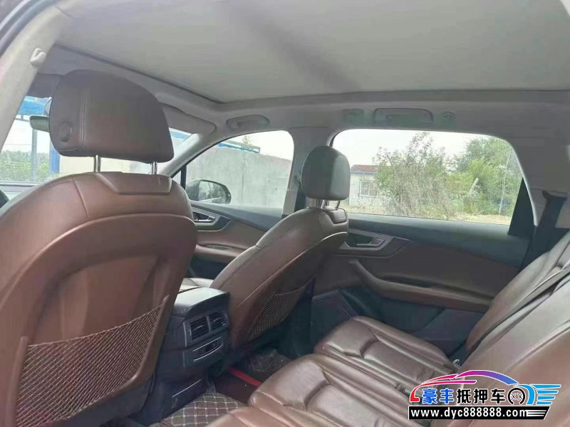 16年奥迪Q7轿车抵押车出售