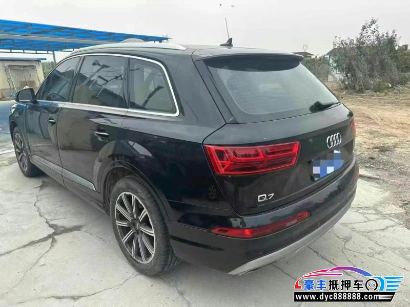 16年奥迪Q7轿车抵押车出售