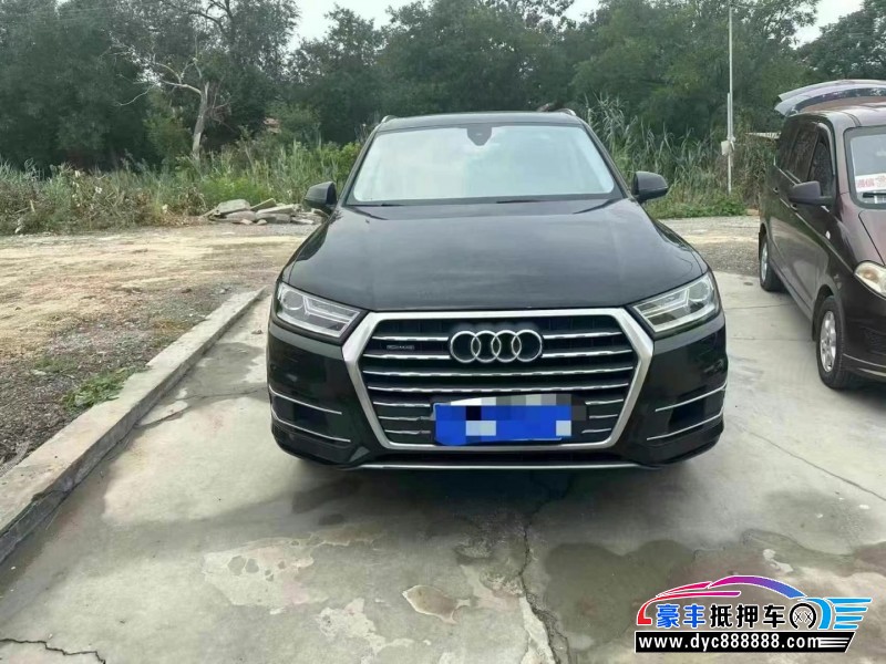 16年奥迪Q7轿车抵押车出售