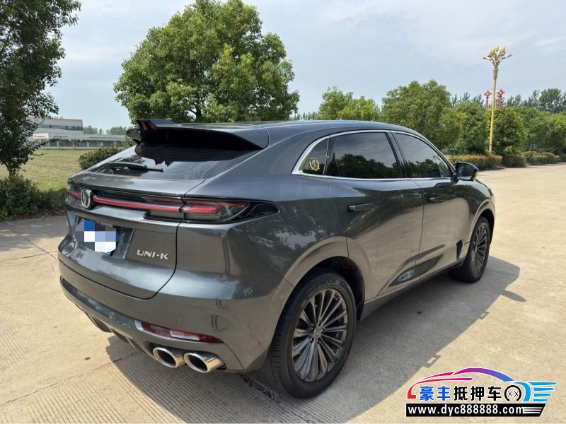 22年长安长安UNI轿车抵押车出售