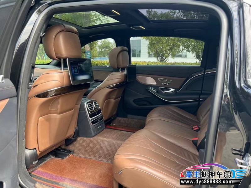 19年奔驰迈巴赫S级轿车抵押车出售