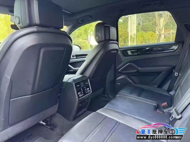 19年保时捷卡宴轿车抵押车出售