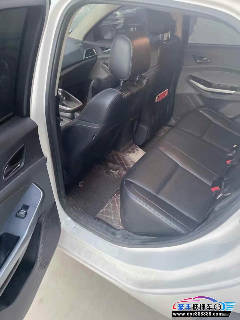 18年福特福睿斯轿车抵押车出售