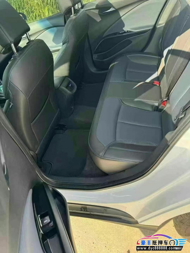 23年别克微蓝轿车抵押车出售