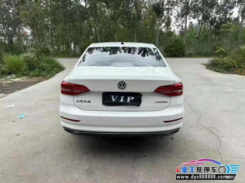 18年大众朗逸轿车抵押车出售