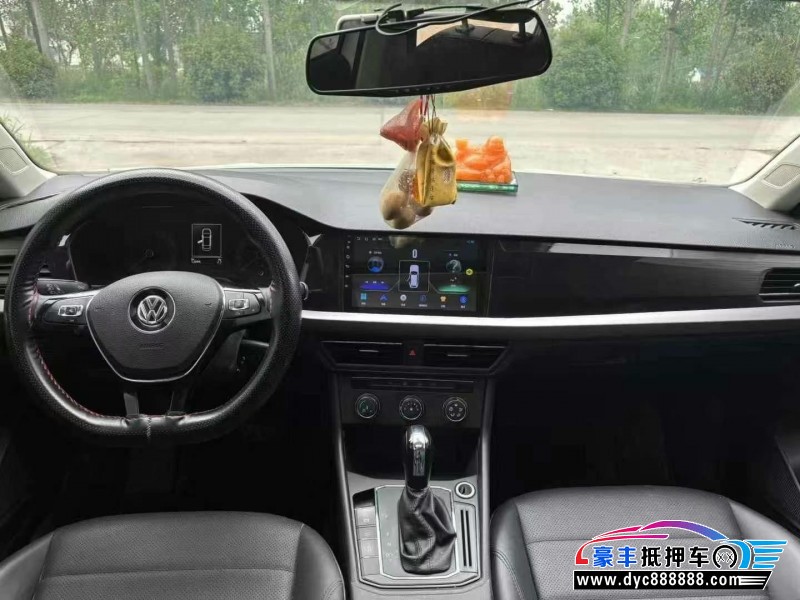 18年大众朗逸轿车抵押车出售