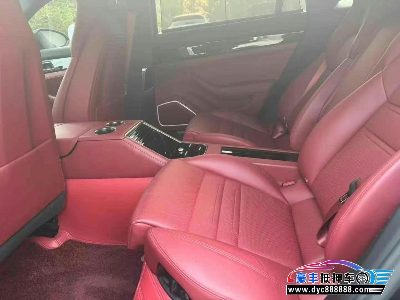 24年保时捷帕纳梅拉轿车抵押车出售