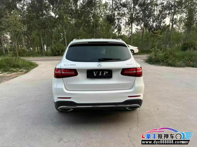 17年奔驰GLC轿车抵押车出售