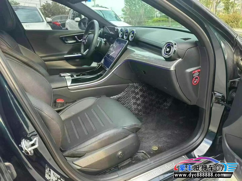 23年奔驰C轿车抵押车出售