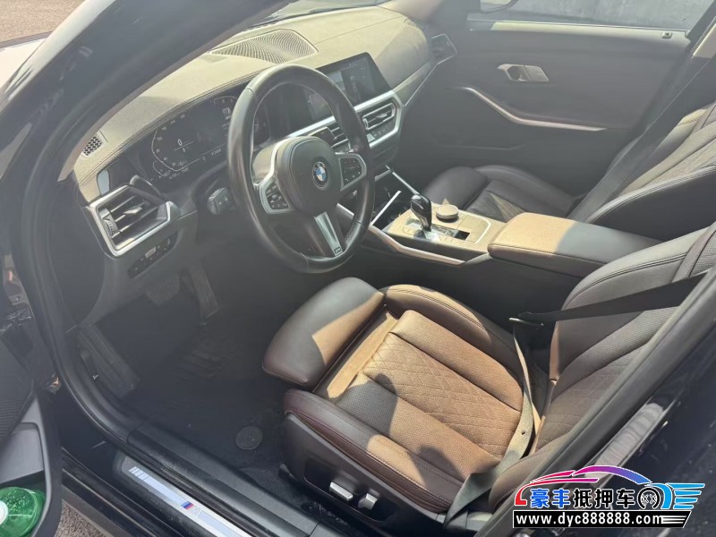 22年宝马3系轿车抵押车出售