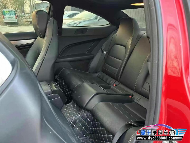 15年奔驰C轿车抵押车出售