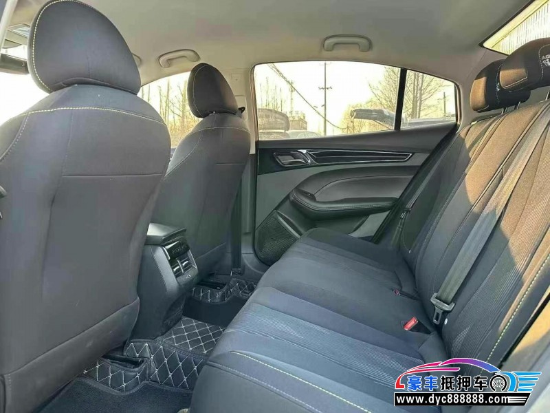 23年荣威i5轿车抵押车出售