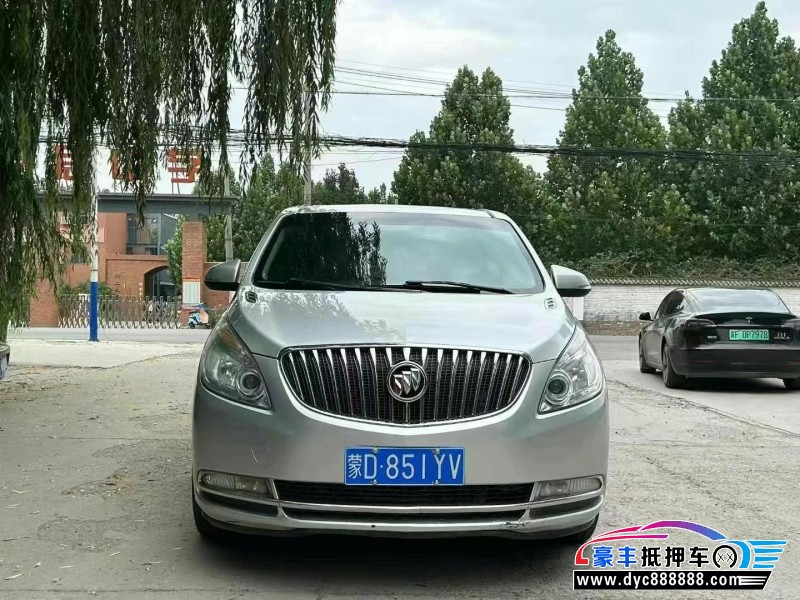 14年别克GL8轿车抵押车出售