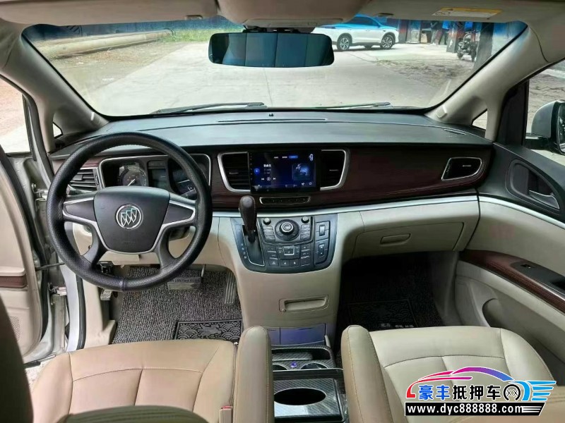 14年别克GL8轿车抵押车出售