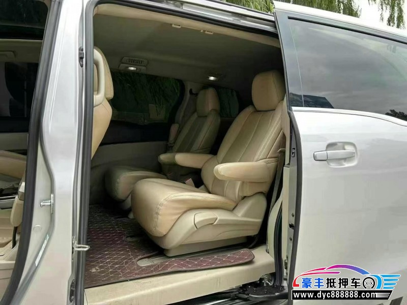 14年别克GL8轿车抵押车出售