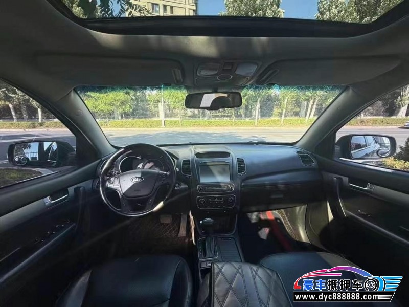 13年起亚索兰托轿车抵押车出售