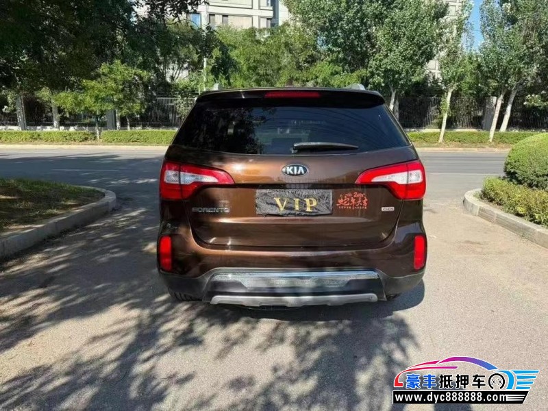 13年起亚索兰托轿车抵押车出售