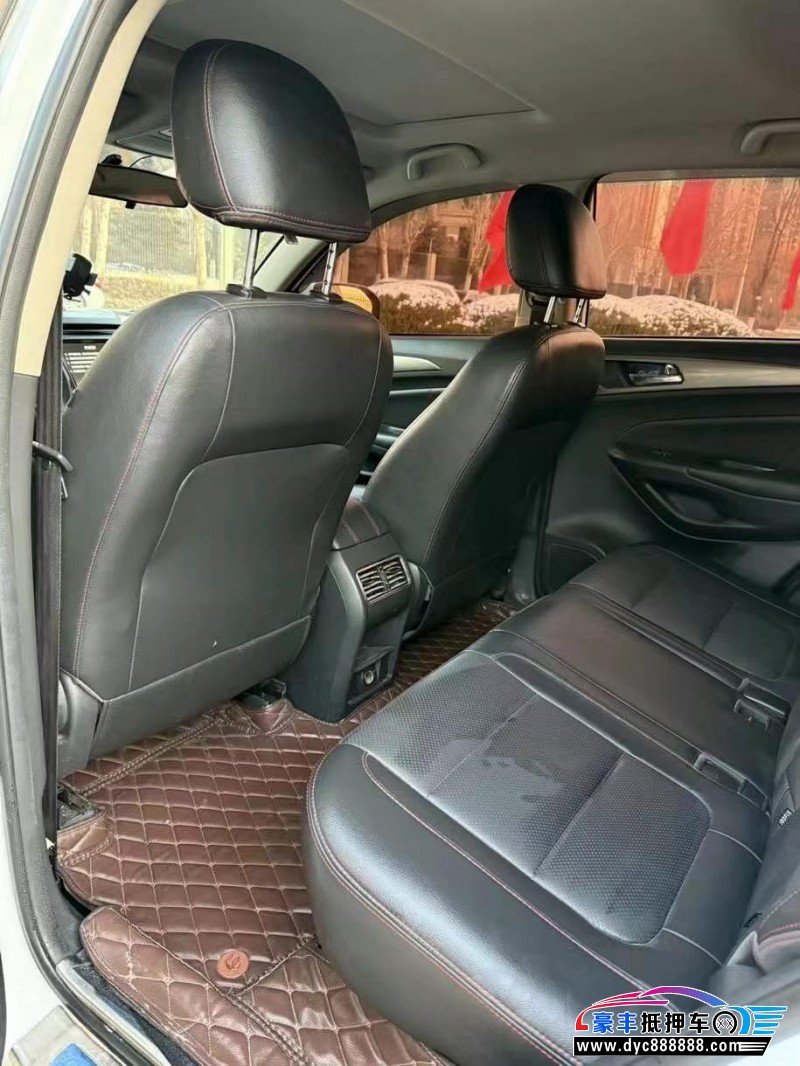 16年长安CS75轿车抵押车出售