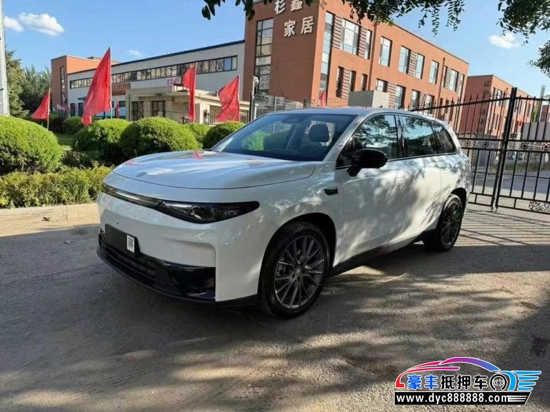 25年零跑C10轿车抵押车出售