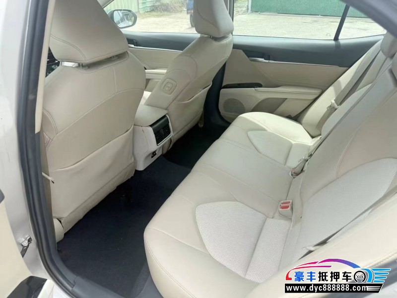 21年丰田凯美瑞轿车抵押车出售