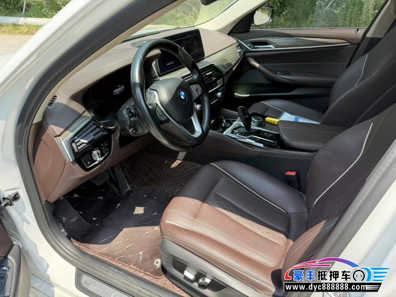 20年宝马5系轿车抵押车出售