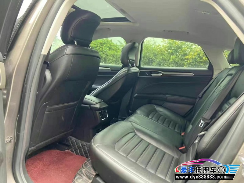 15年福特蒙迪欧轿车抵押车出售