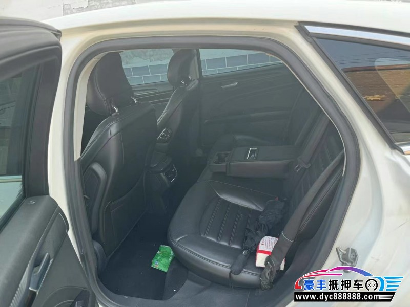 14年福特蒙迪欧轿车抵押车出售