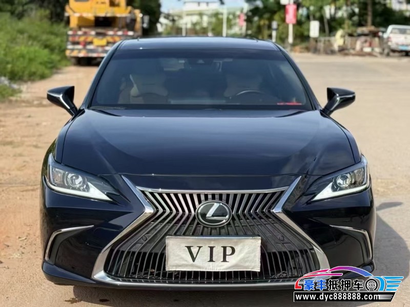 20年雷克萨斯ES轿车抵押车出售