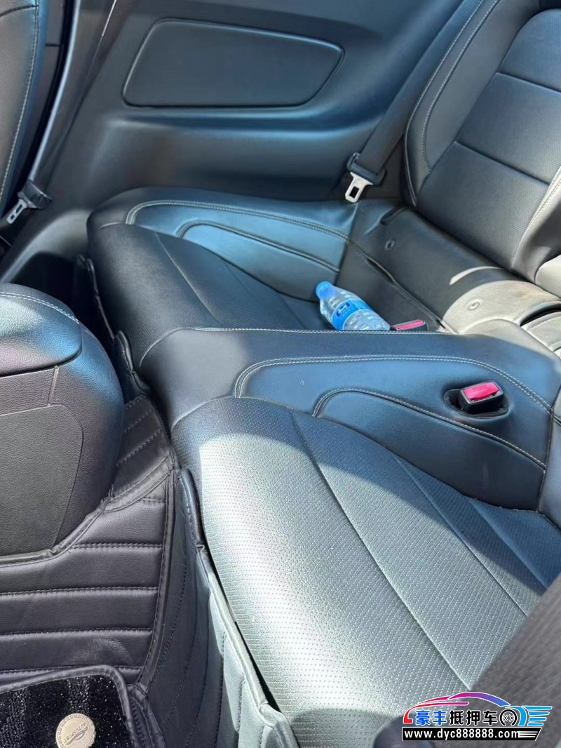 18年福特野马轿车抵押车出售