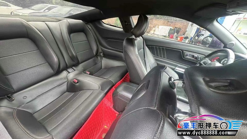 17年福特野马轿车抵押车出售