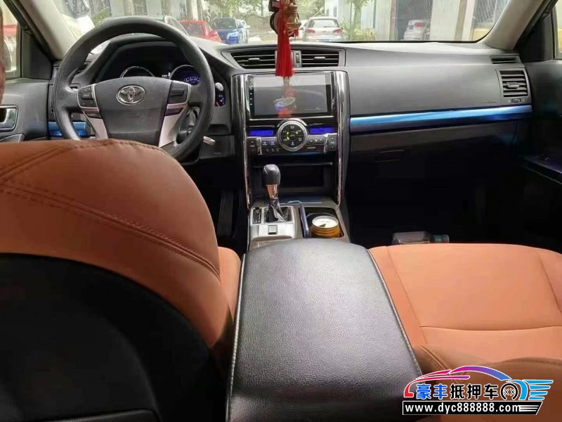 17年丰田锐志轿车抵押车出售