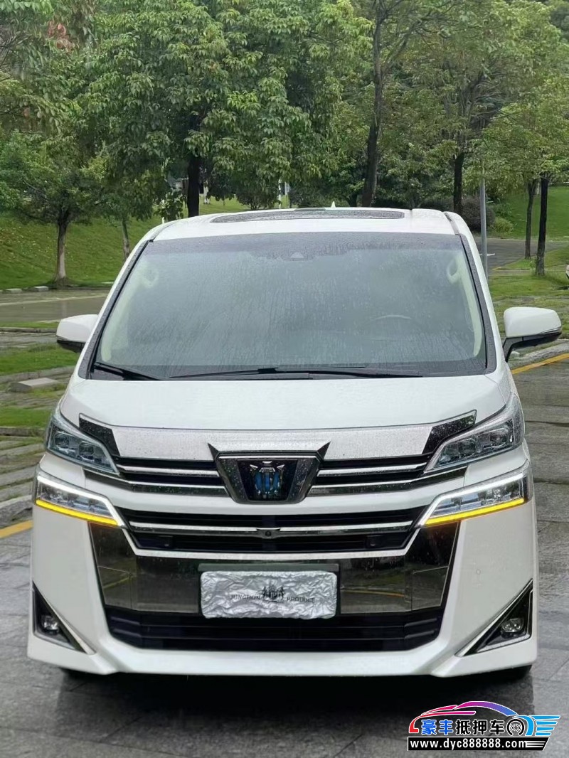 22年丰田埃尔法轿车抵押车出售