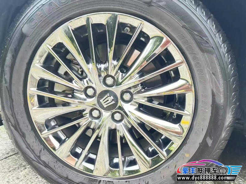 22年丰田埃尔法轿车抵押车出售