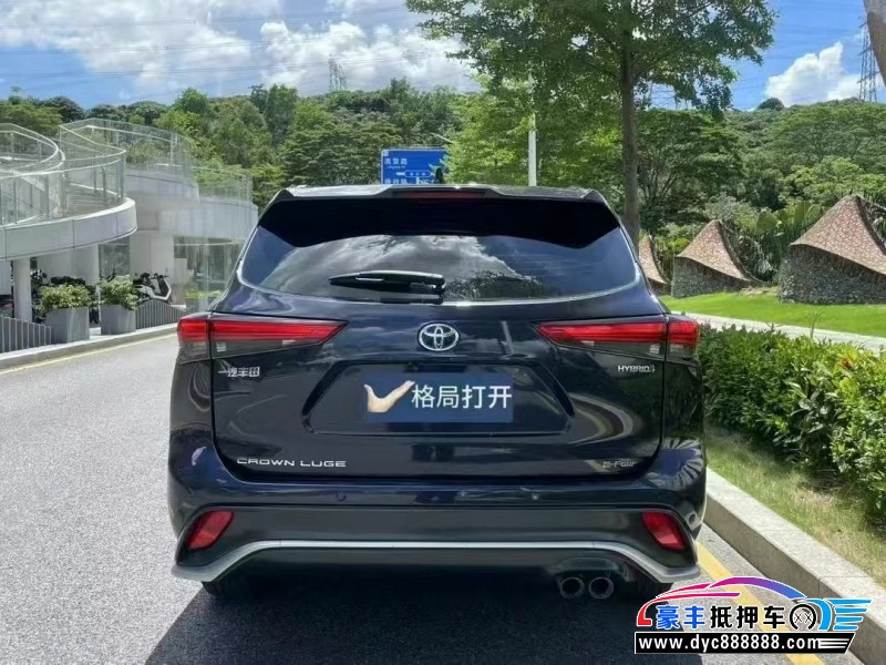 22年丰田皇冠轿车抵押车出售