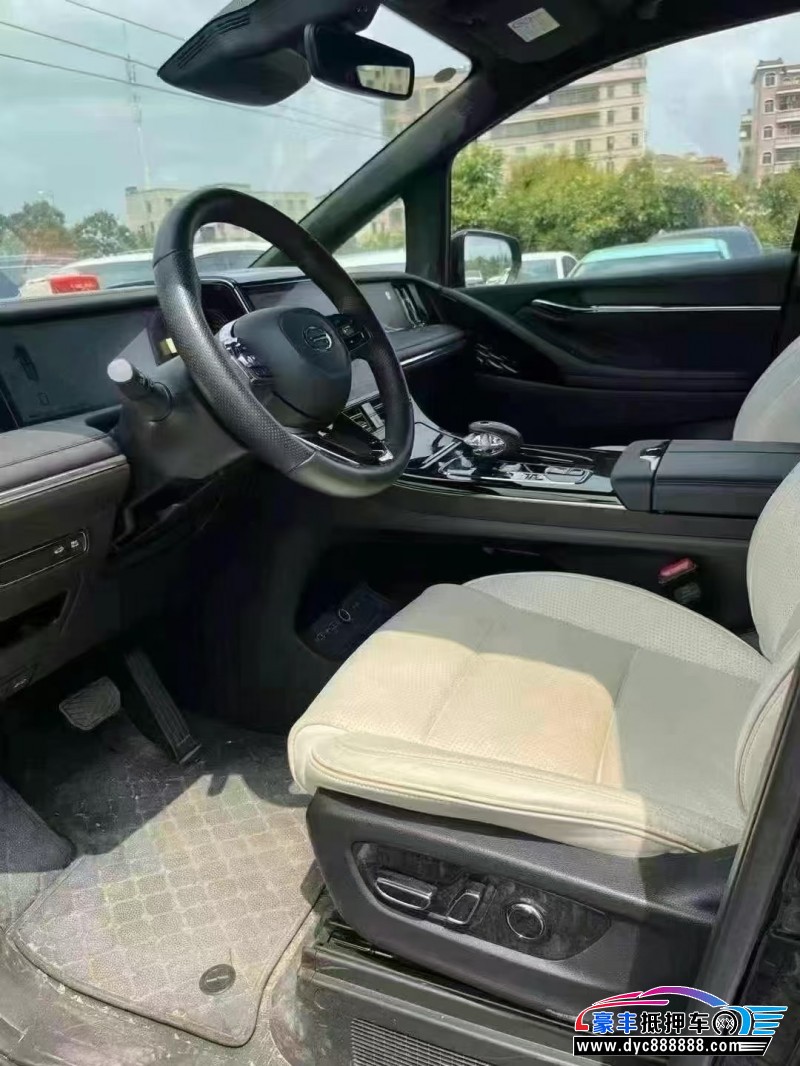 23年传祺M8轿车抵押车出售