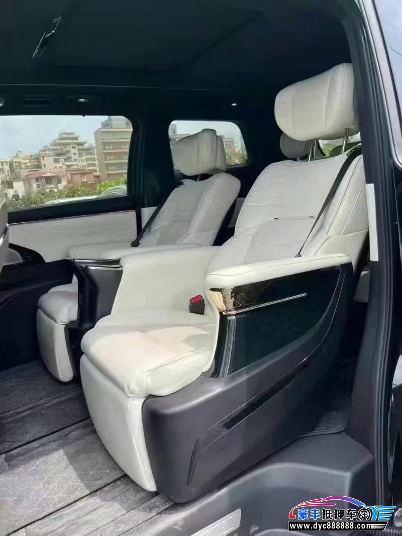 23年传祺M8轿车抵押车出售