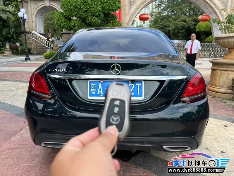 22年奔驰C轿车抵押车出售