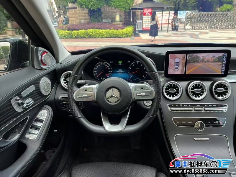 22年奔驰C轿车抵押车出售