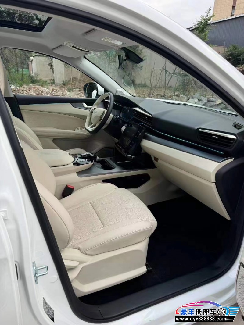 25年凯翼昆仑轿车抵押车出售