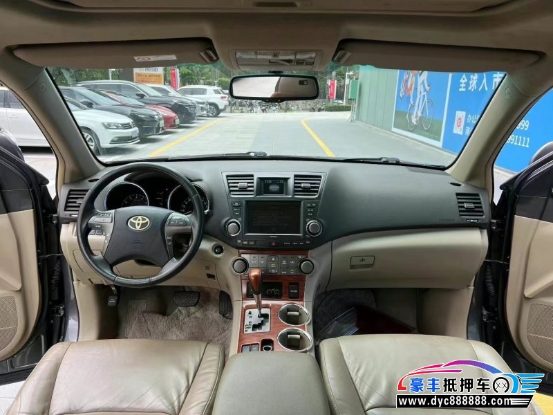 09年丰田汉兰达轿车抵押车出售