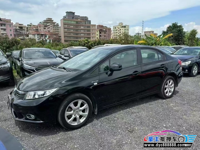 13年本田思域轿车抵押车出售