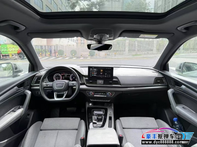 22年奥迪Q5轿车抵押车出售