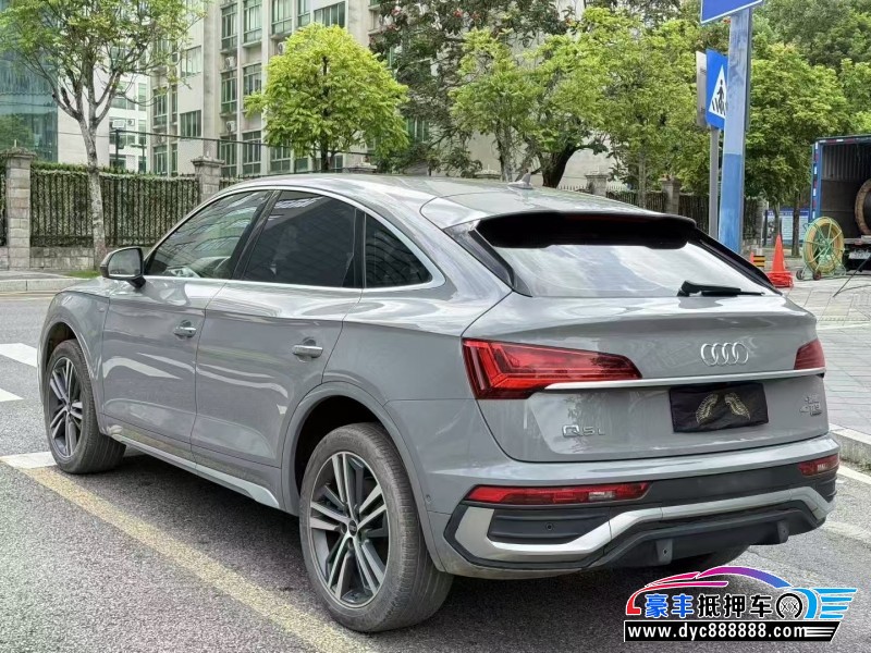 22年奥迪Q5轿车抵押车出售