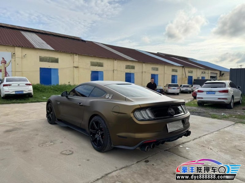 16年福特野马轿车抵押车出售