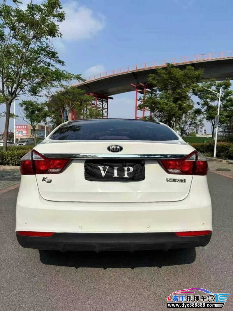 17年起亚K3轿车抵押车出售