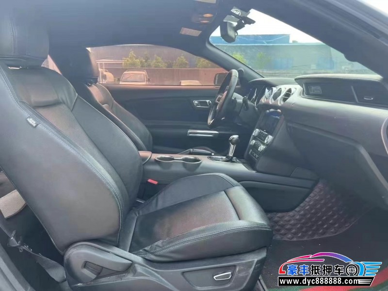 17年福特野马轿车抵押车出售