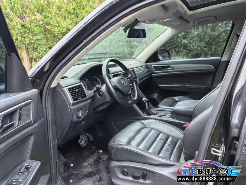 18年大众途昂轿车抵押车出售