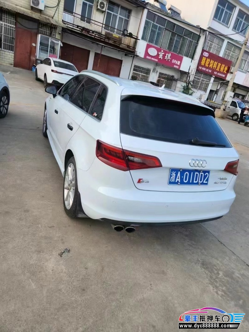 16年奥迪A3轿车抵押车出售