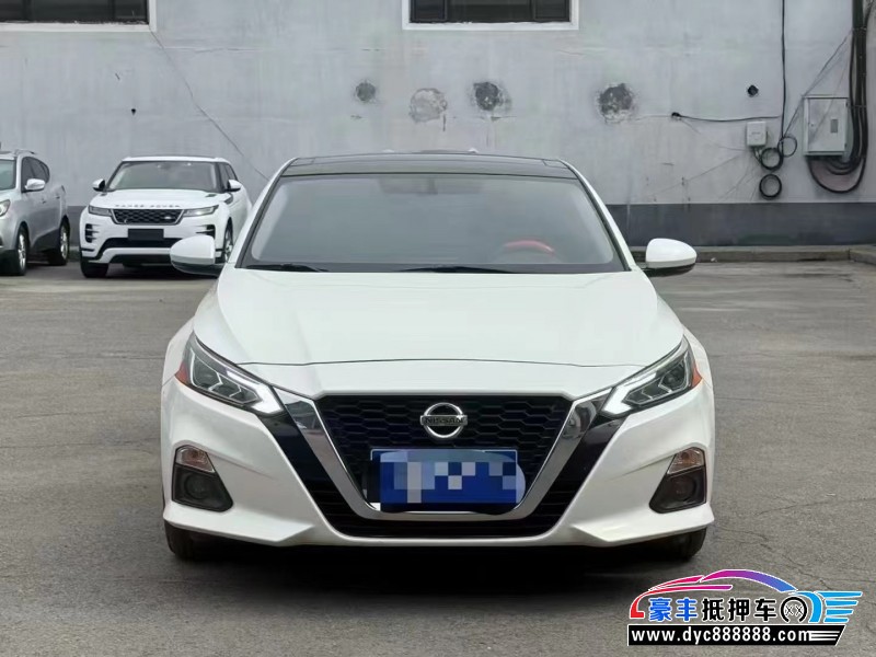 20年日产天籁轿车抵押车出售